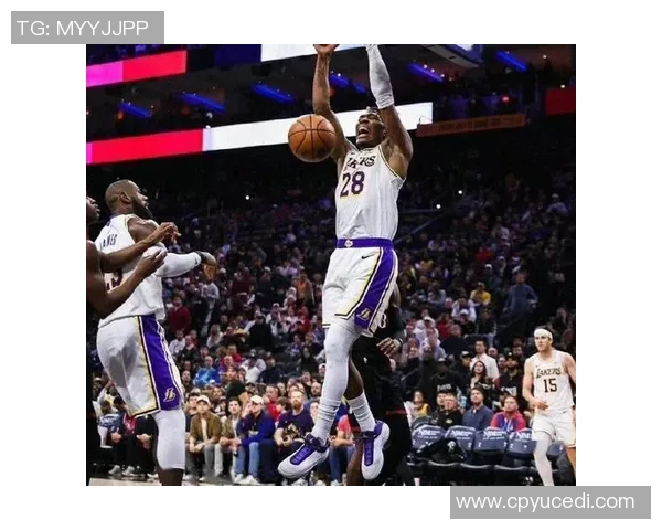 就在今天,41岁詹姆斯又刷新79年NBA纪录,5262万真不贵 就在今天,41岁詹姆斯又刷新79年NBA纪录,5262万真不贵